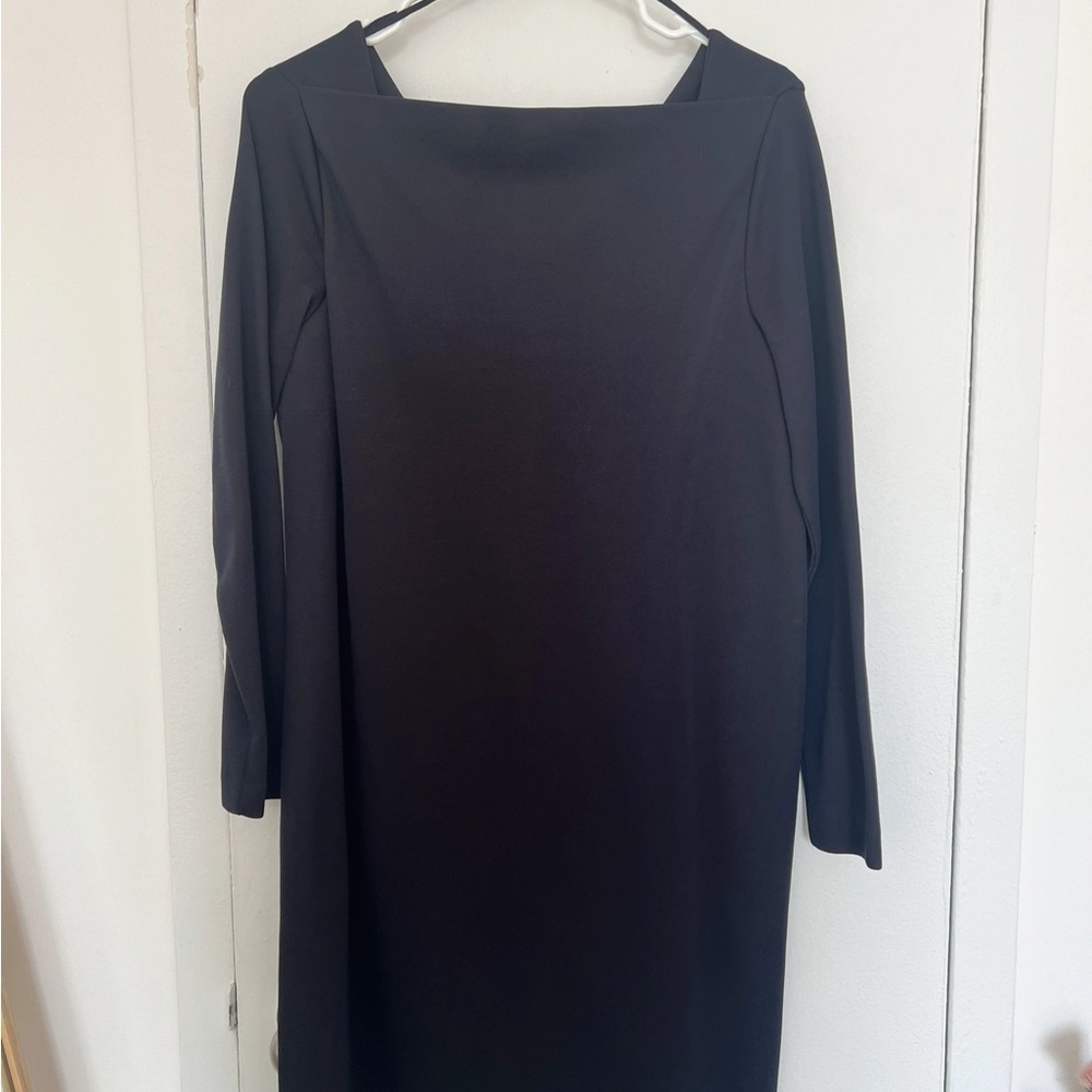 Elegant Navy Dress with cute cut